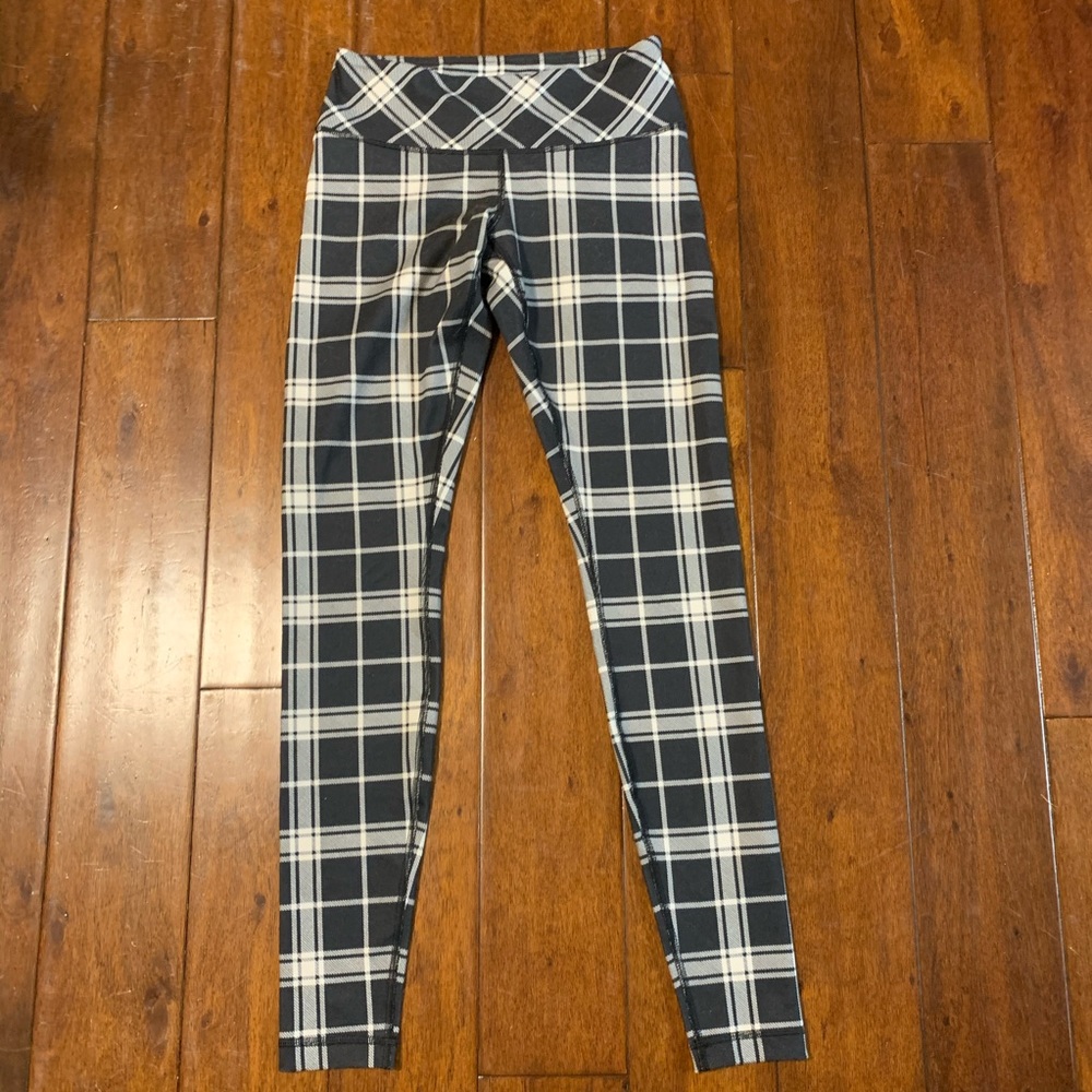 LULU LEMON PLAID LEGGINGS